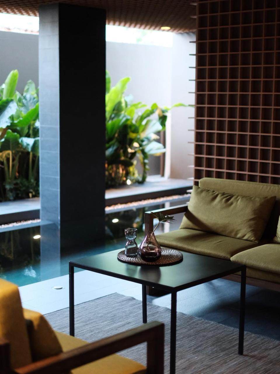 T2 Residence Sathorn Bangkok Exterior foto