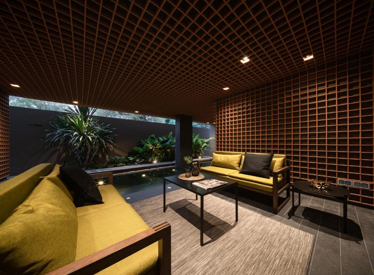 T2 Residence Sathorn Bangkok Exterior foto